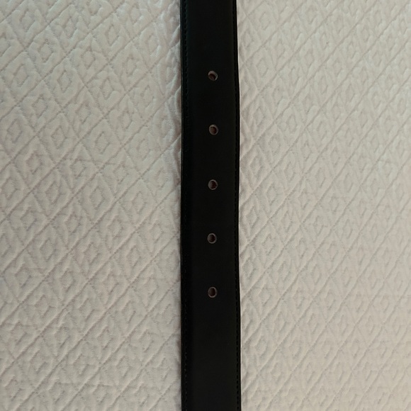 Coach Black and Tan Leather Belt 34 inches - Picture 5 of 6